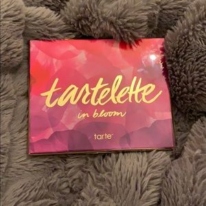 Tartelette in Bloom